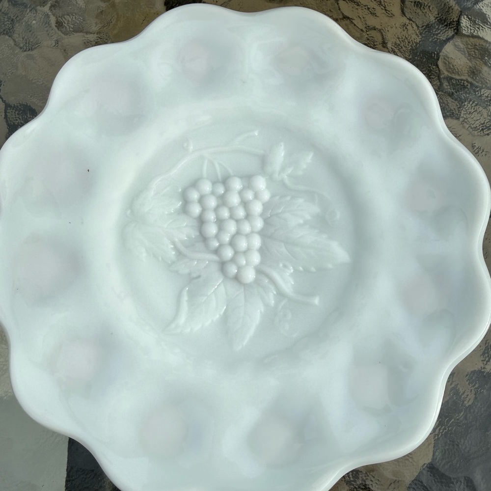 Vintage White Milk Glass Grape Pattern Bowl 8x8 Decorative Dish - Picture 4 of 6